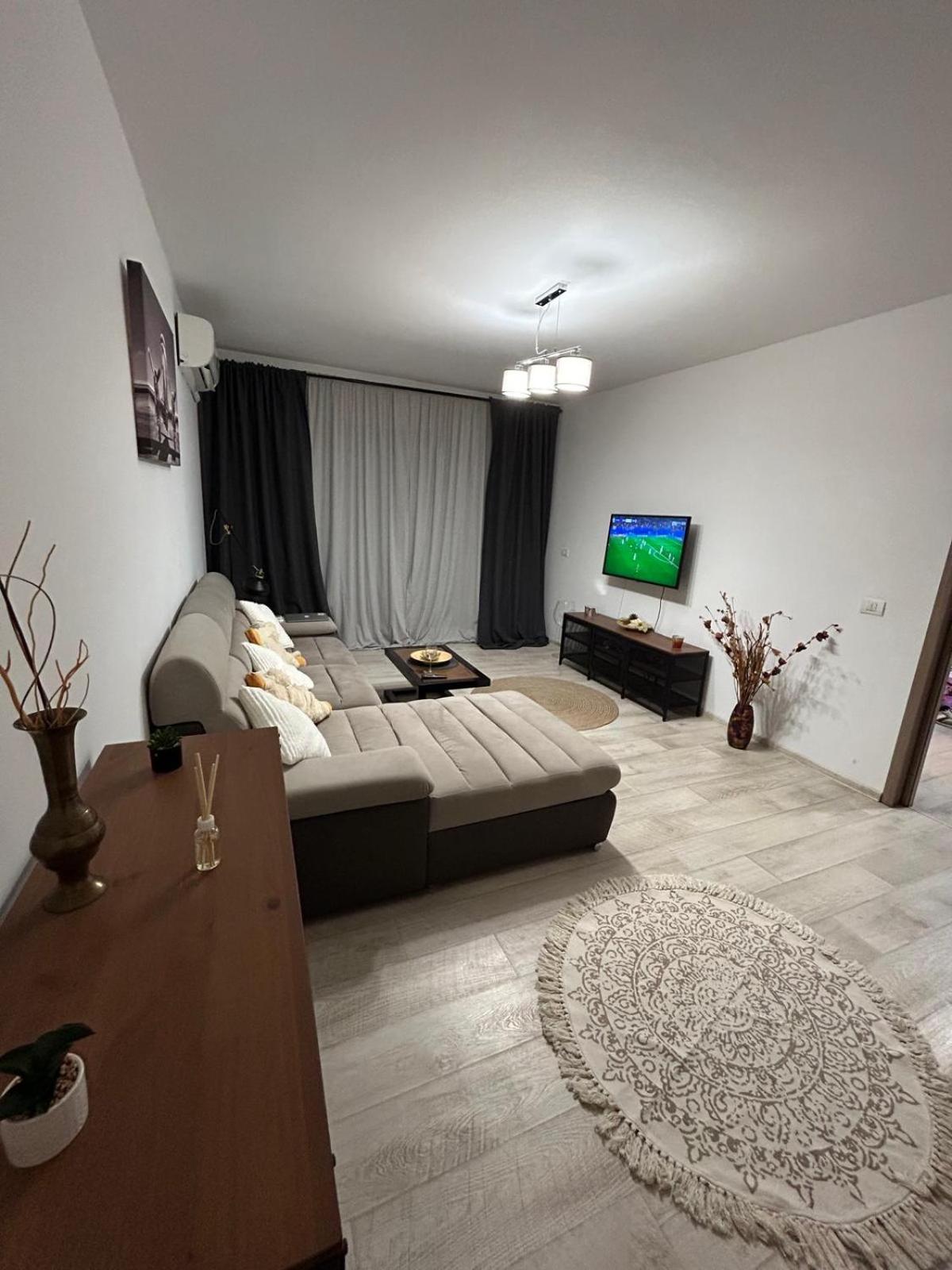 Cozy Apartment 130E By Plaza Bucureşti Eksteriør bilde